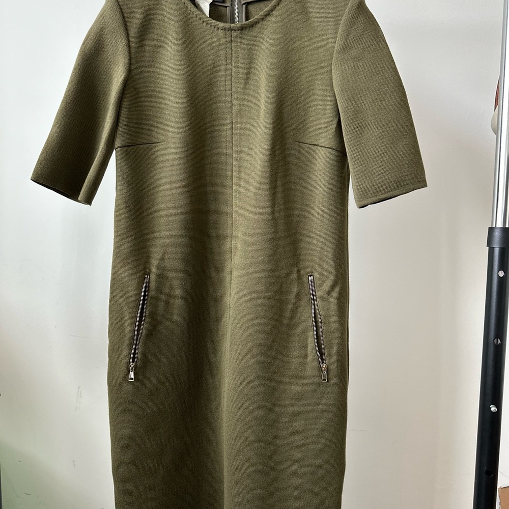 100% wool BVM Spa dress in olive green. Italian size 38
